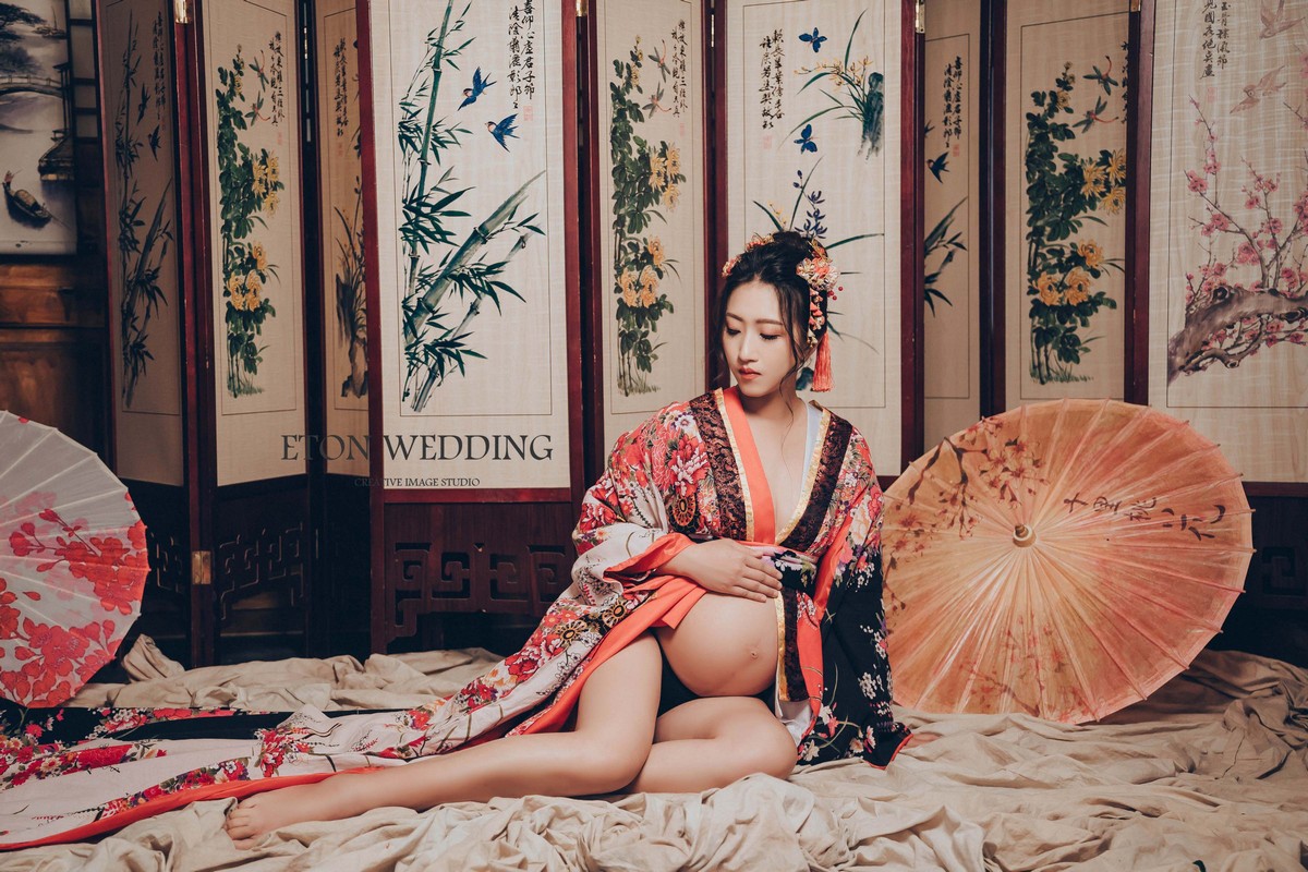 高雄孕婦寫真, 高雄親子寫真, 高雄寵物友善攝影棚, 孕期寫真, 親子寫真, 親子友善, 寵物寫真, 寵物友善, 妊娠記錄, 孕婦照, 孕婦攝影, 懷孕日記, 懷孕紀錄, 孕婦婚紗, 孕婦禮服, 孕婦友善, 孕媽咪